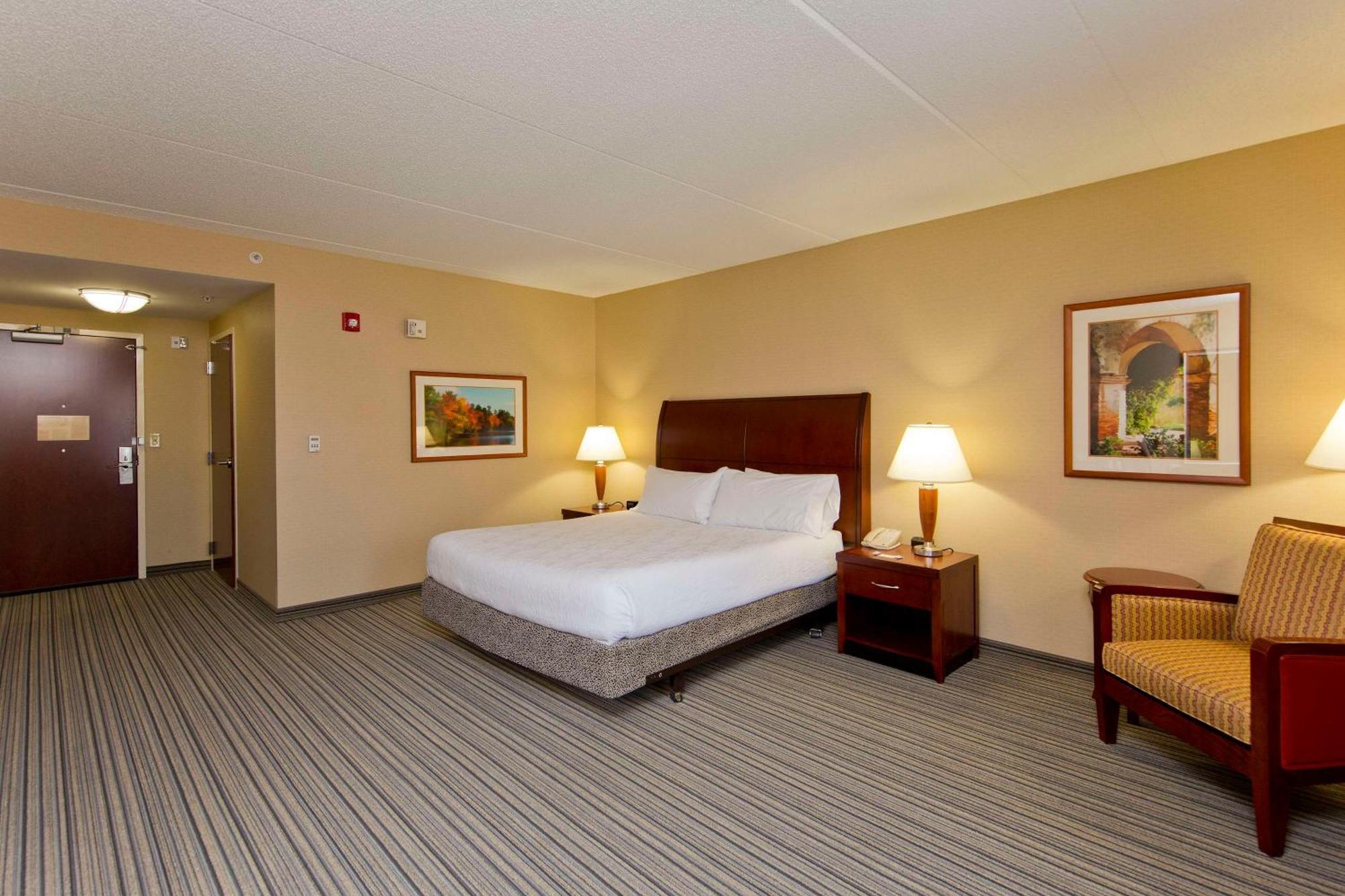 Hilton Garden Inn Winchester Exterior photo