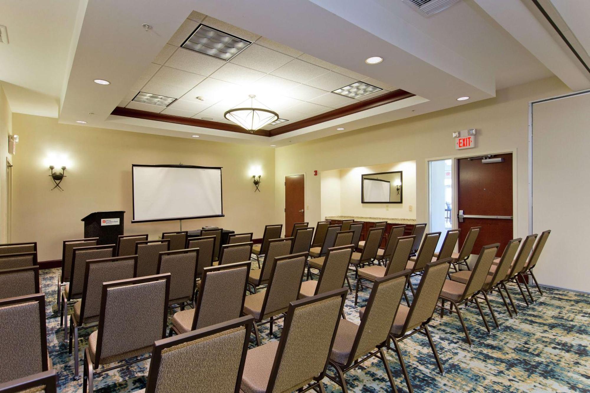 Hilton Garden Inn Winchester Exterior photo
